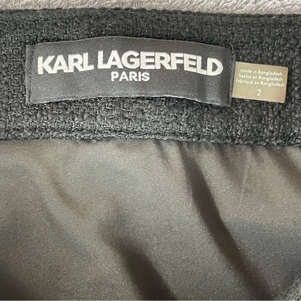 Karl Lagerfeld Fringe Mini Skirt Women's Size 2 Buckle Black Six Buttons Office - Picture 5 of 12